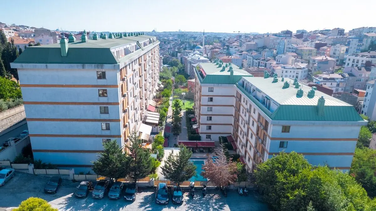 Complex in Bomonti
